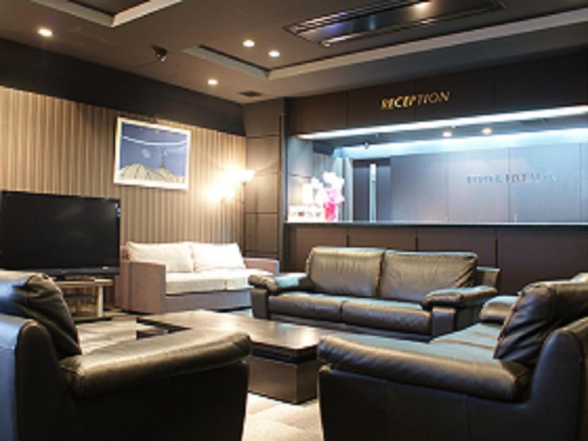 Hotel Livemax Budget Hiratsuka Ekimae Exterior photo