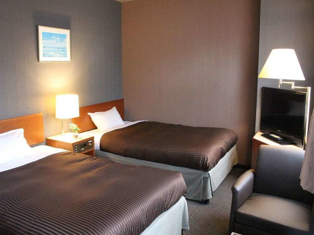 Hotel Livemax Budget Hiratsuka Ekimae Exterior photo